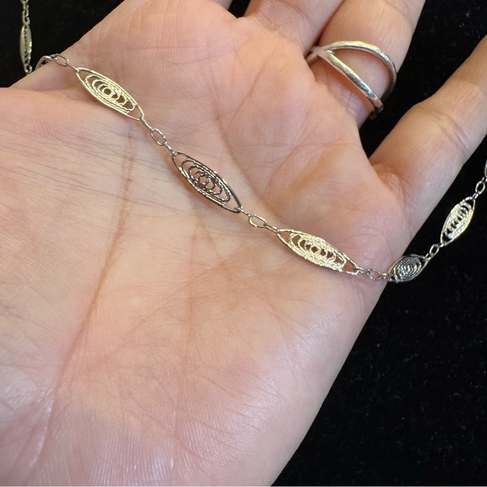 VTG Crown Trifari Silvertone Filigree Lace Links 24" Dainty Necklace Minimilist - Picture 3 of 16